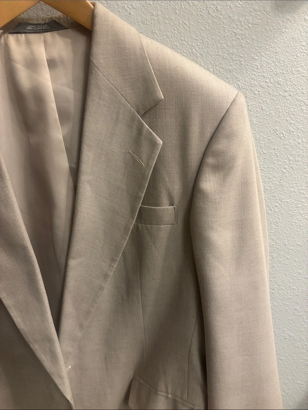 Haggar Light Beige Men's Two-Piece Suit